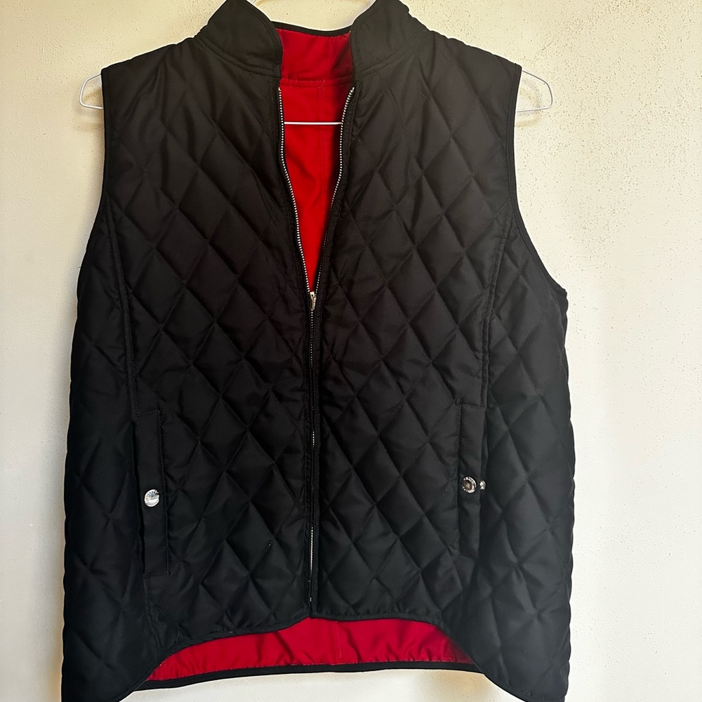 Chaps revisable black & red vest